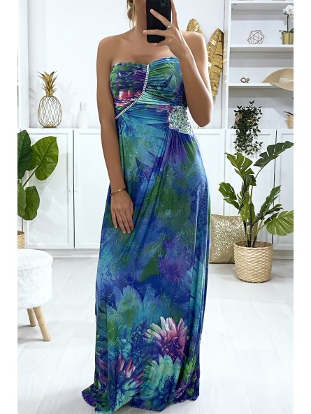 Longue robe motif fleuris bleu avec strass et plis au buste