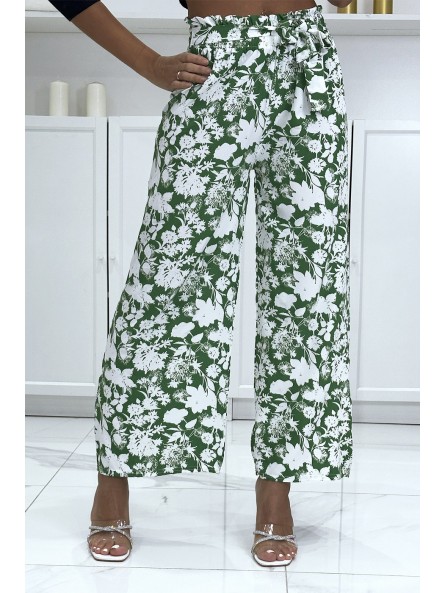 Pantalon palazzo vert et blanc motif fleuris tendance et chic 