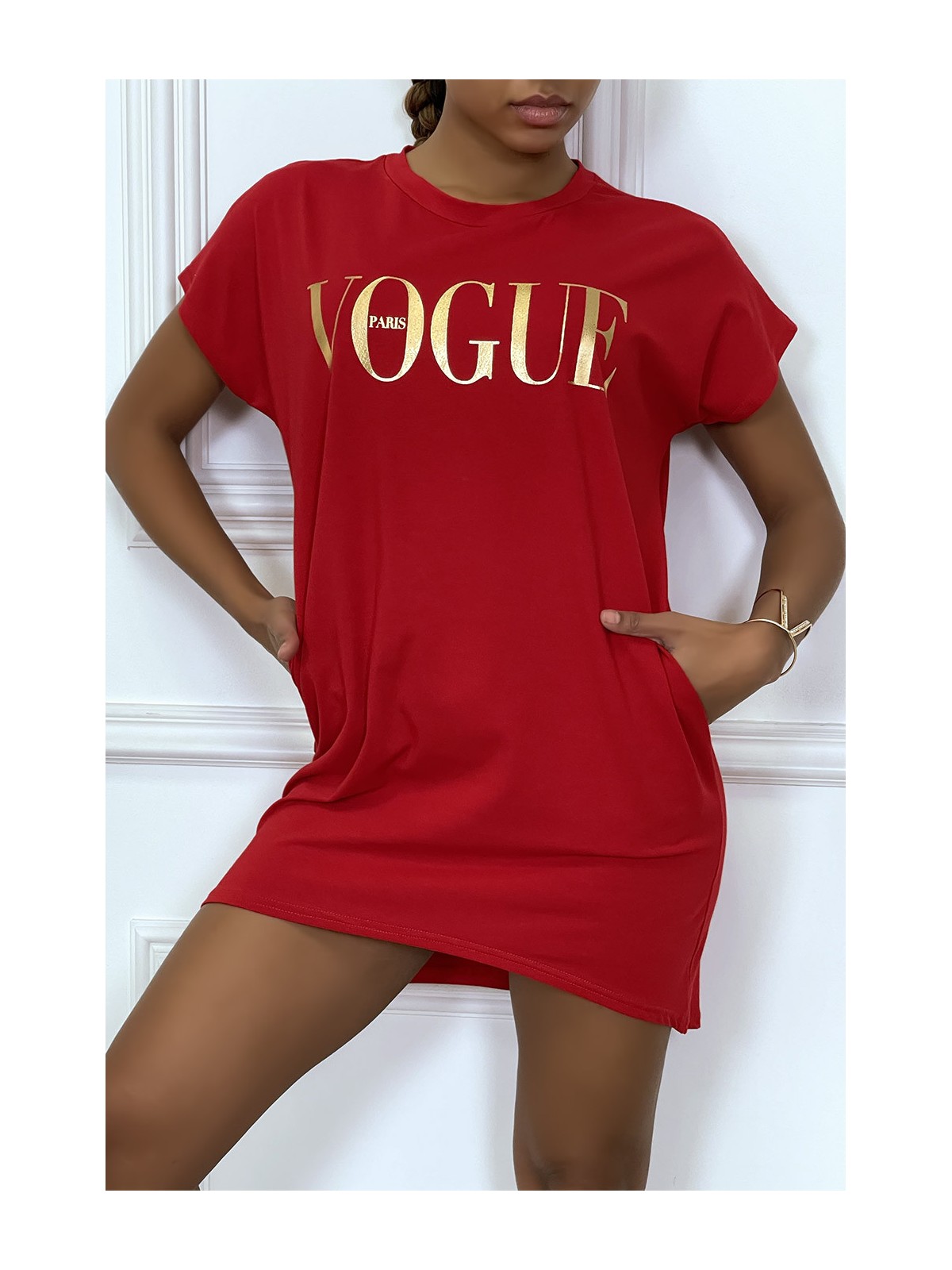 Robe T-shirt "Vogue" rouge à poches - 3