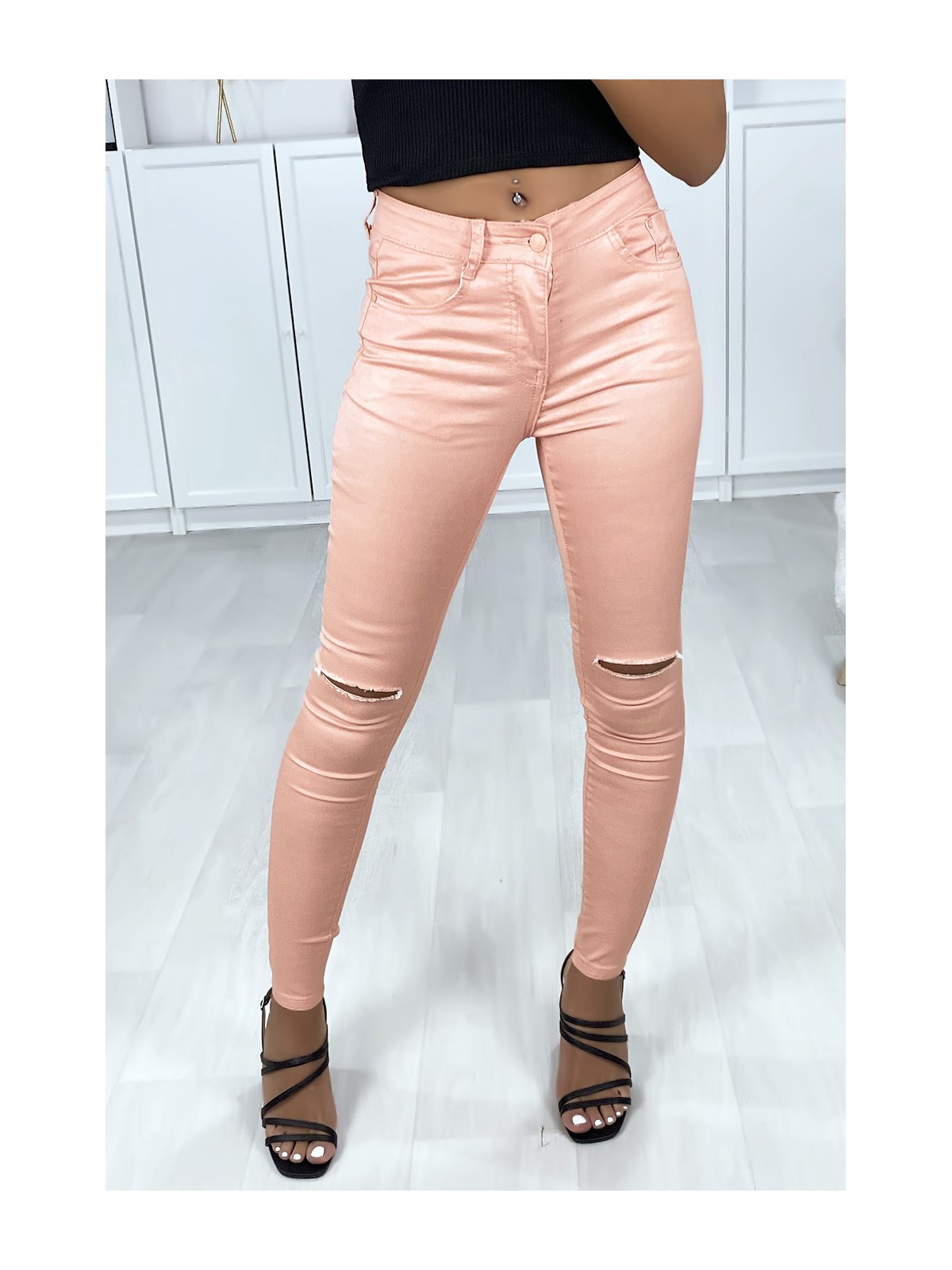 Jeans slim rose avec 5 poches déchiré aux genoux - 3