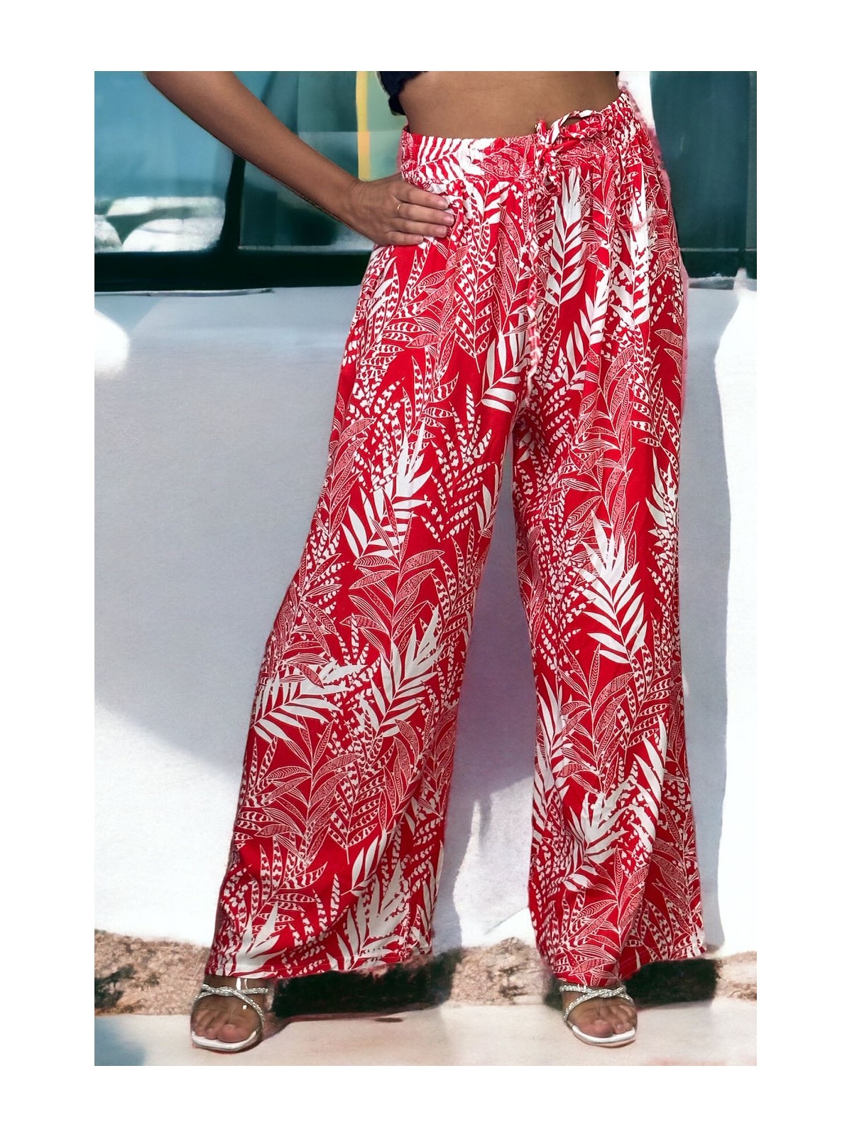 Pantalon palazzo rouge imprimé tropical - 3