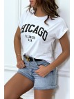 T-shirt Chicago en blanc légèrement ample avec manches revers - 3
