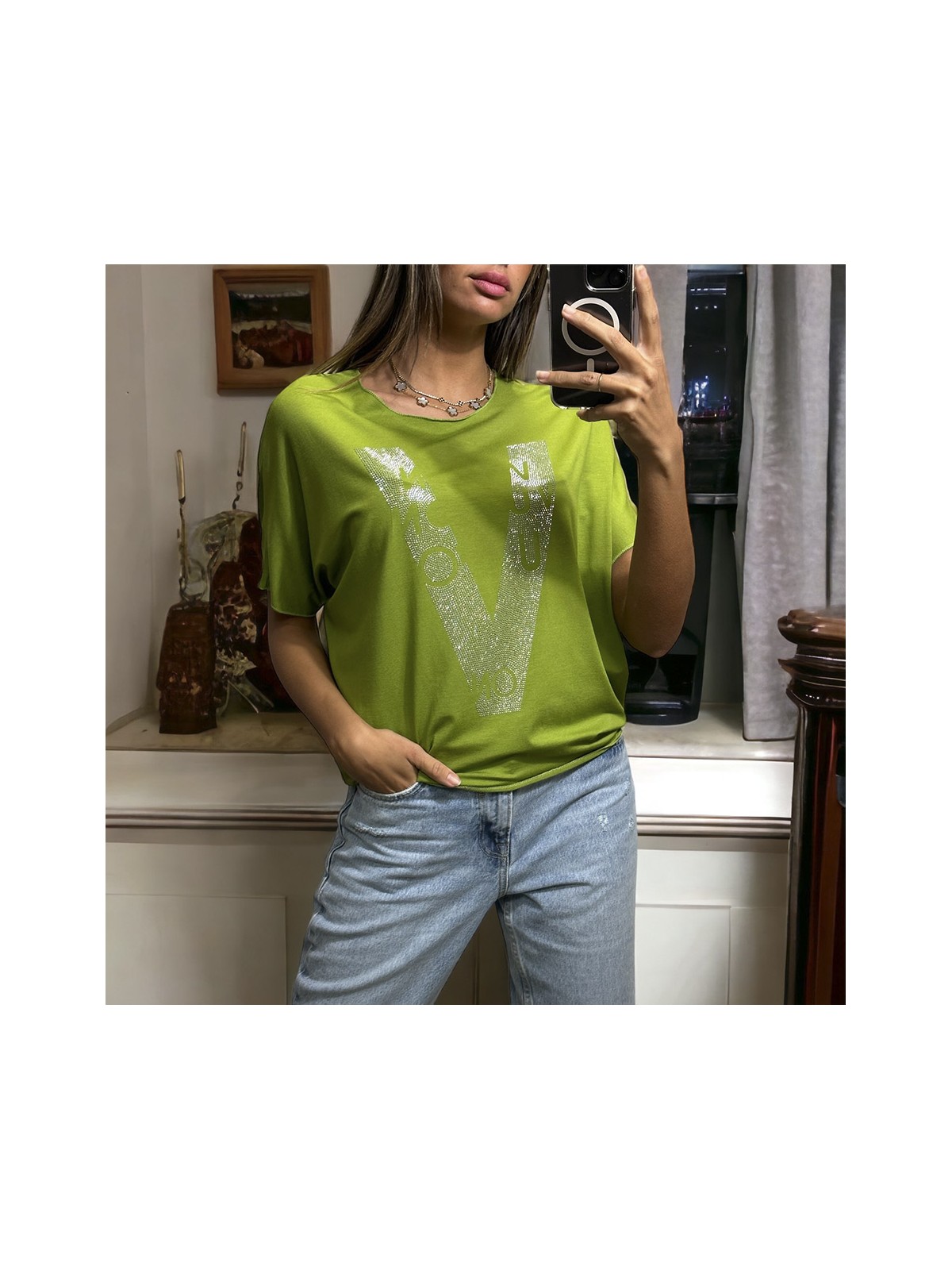 T-shirt over size en coton vert avec motif V inspi en strass - 1