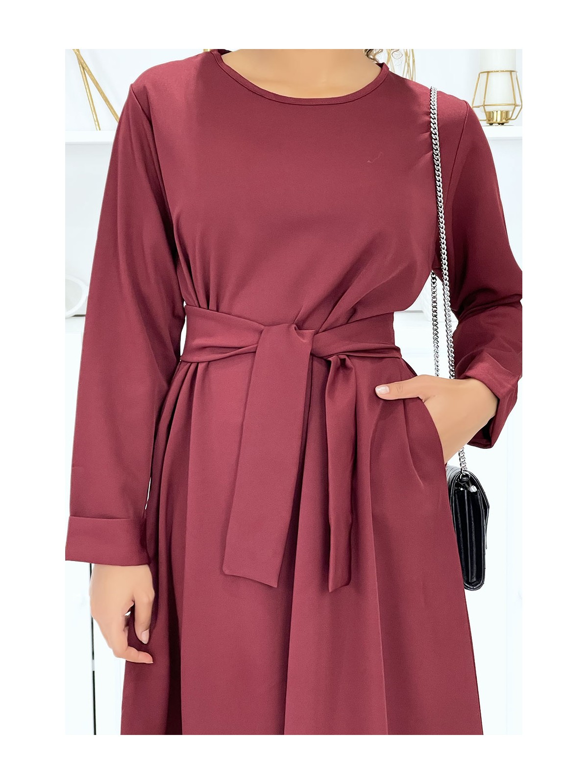 Longue abaya bordeaux avec poches et ceinture - 7