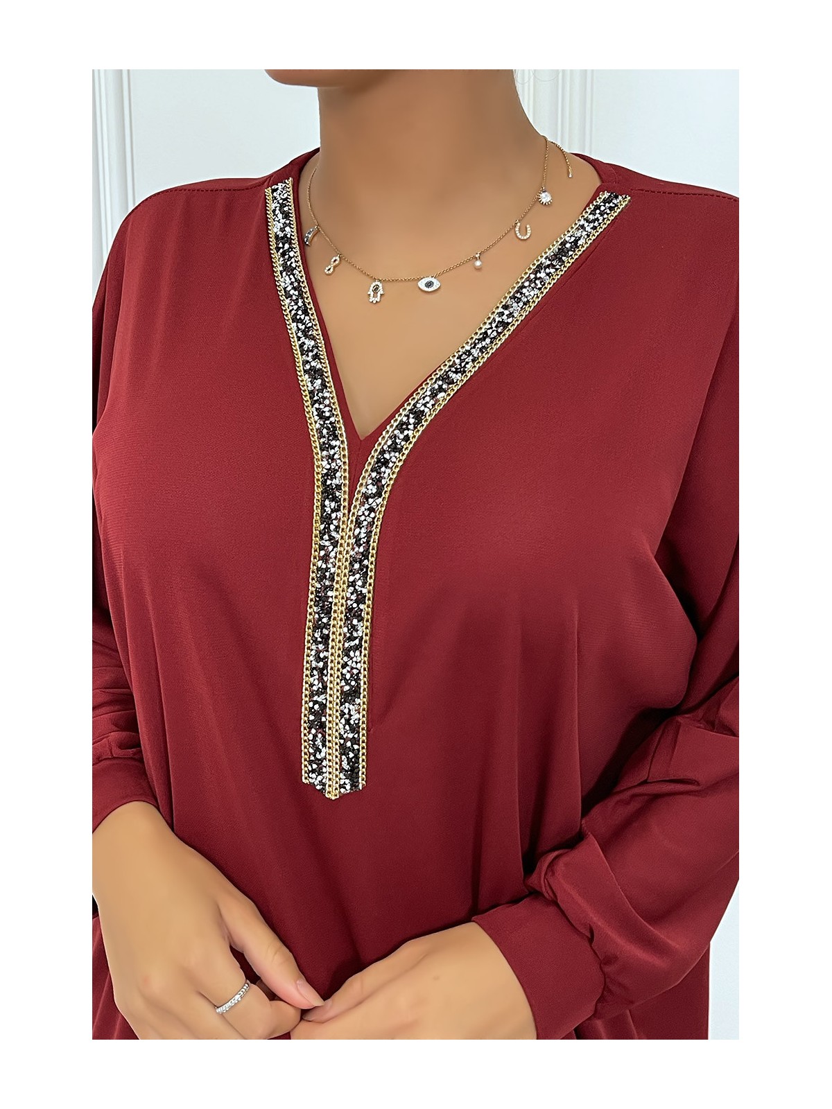 Abaya bordeaux à encolure de strass et manches longues - 8