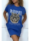 Robe t-shirt royal avec poches et écriture REBEL avec dessin de lion - 1