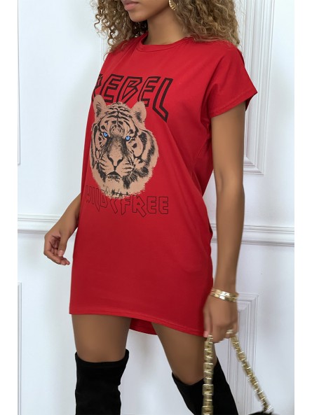 Robe t-shirt rouge avec poches et écriture REBEL avec dessin de lion - 1