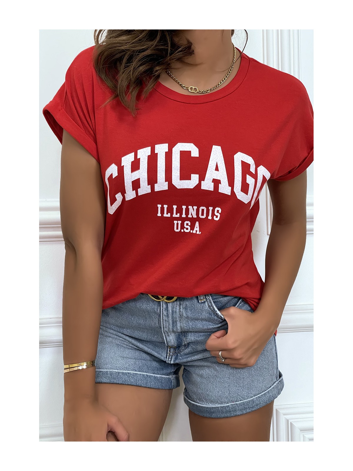 T-CCirt Chicago en rouge légèrement ample avec manches revers - 2