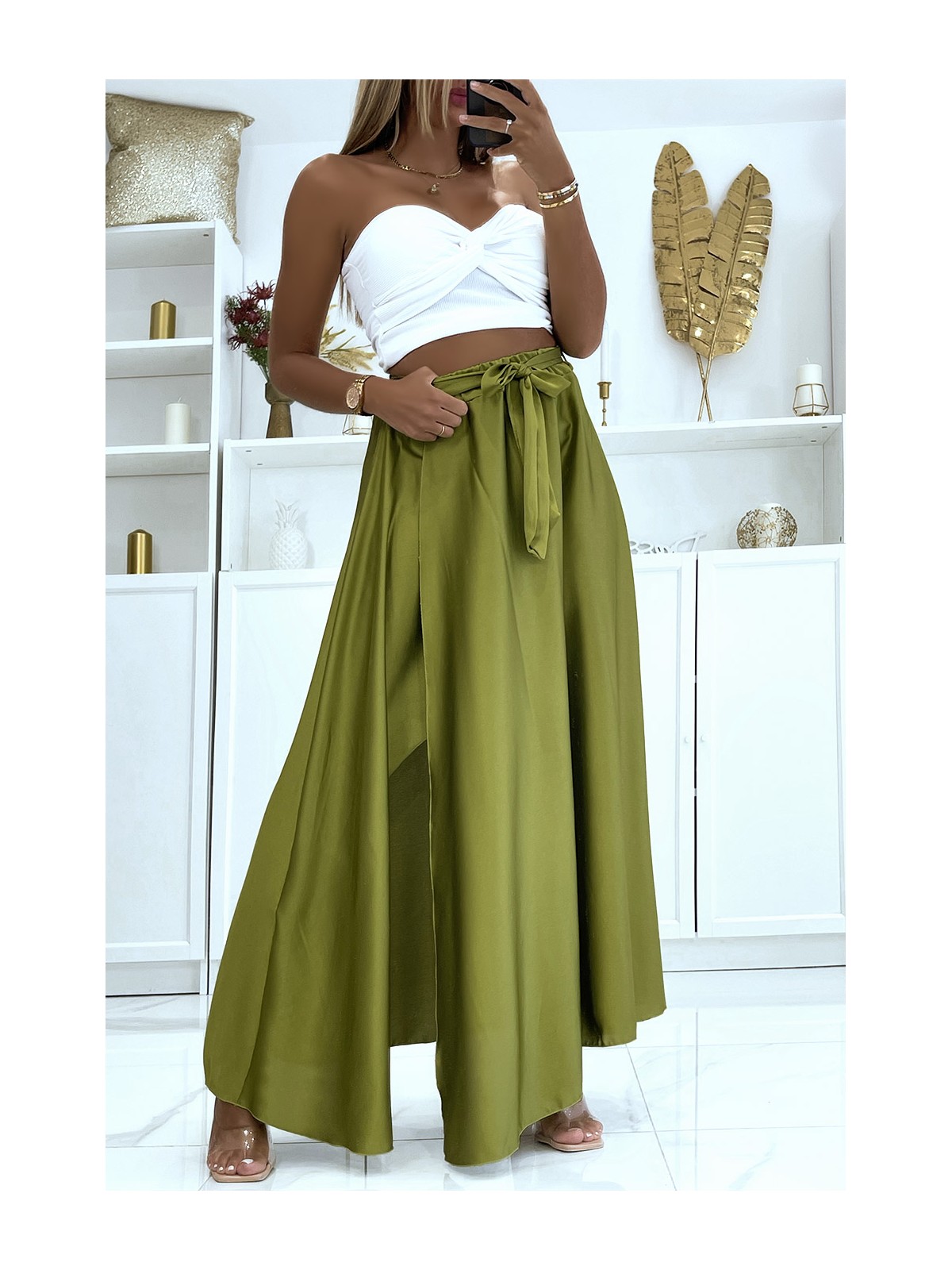 LoLLue jupe satiné avec fente en vert anis - 3