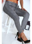 Pantalon slim gris à carreaux avec poche et ceinture. 68390 - 6