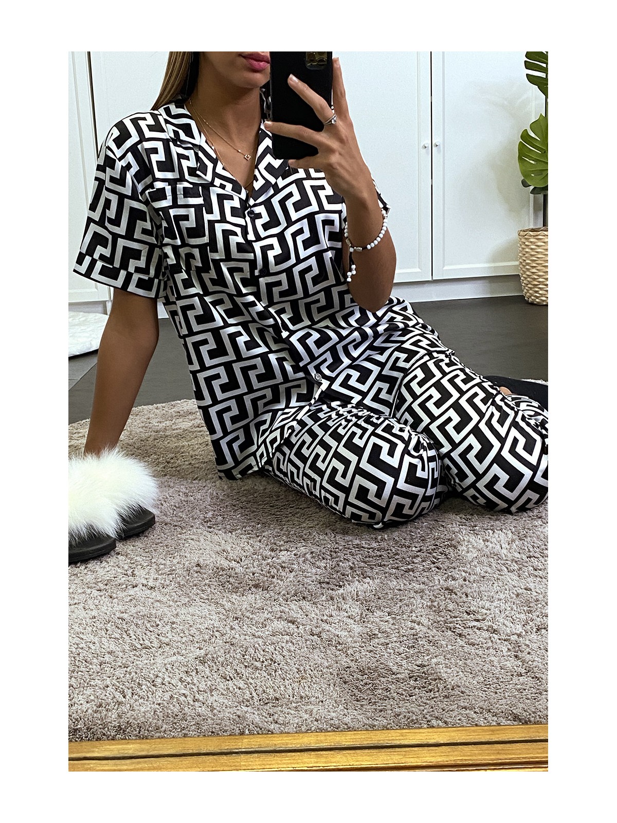 Ensemble de pyjama blanc manche courte et pantalon à motif labyrinthe noir - 4