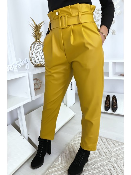 Pantalon moutarde simili cuir à ceinture - 3