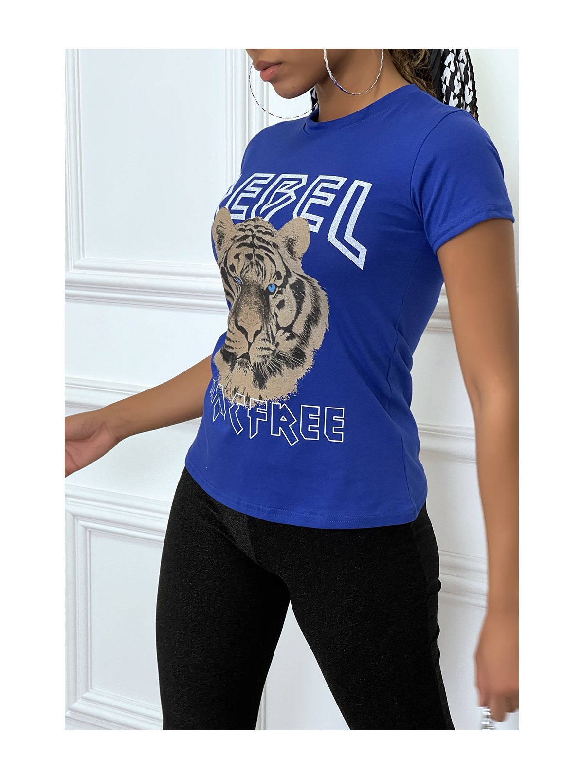 Tee-shirt royal cintrée avec écriture REBEL et tête de lion - 2