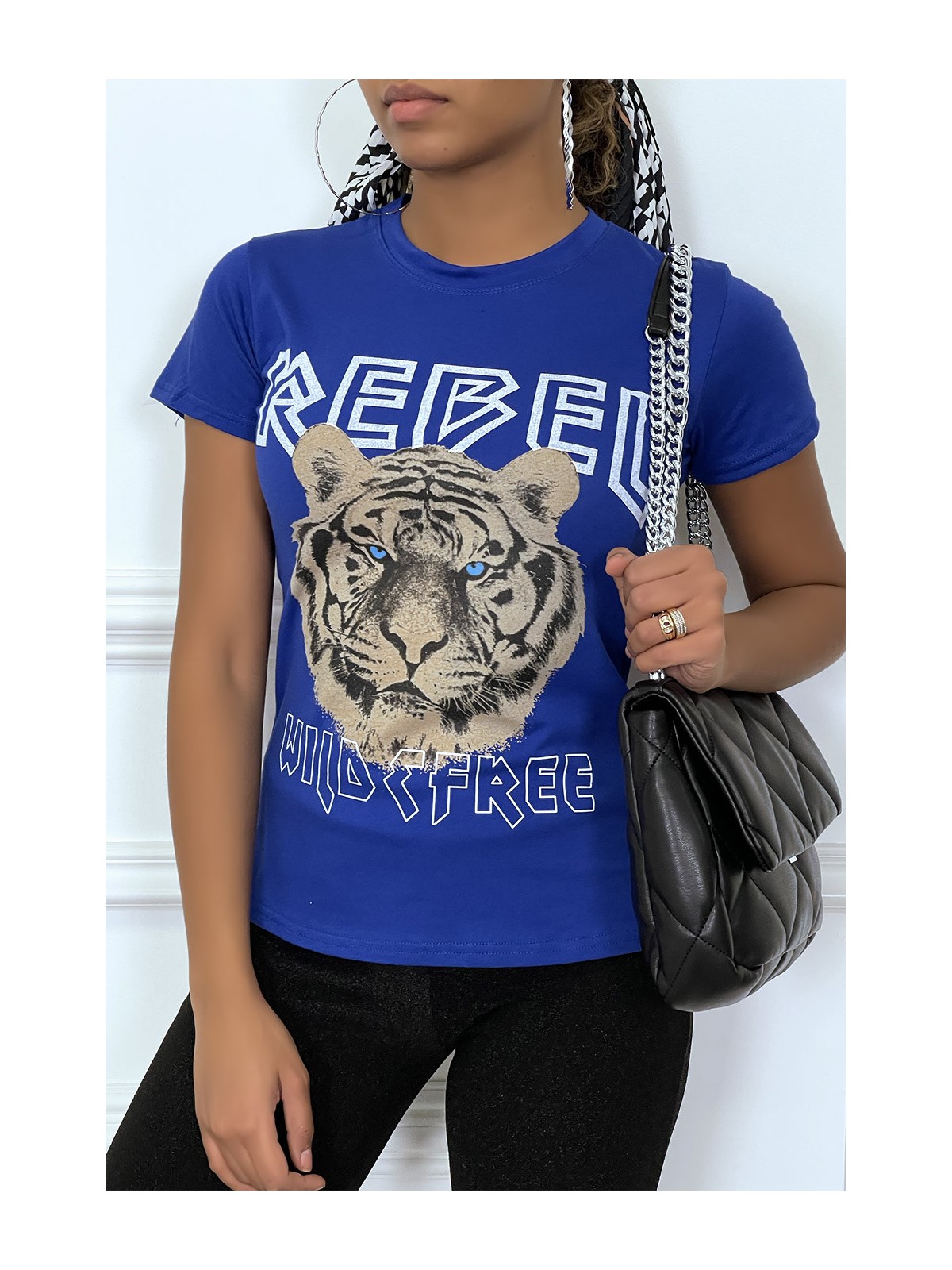 Tee-shirt royal cintrée avec écriture REBEL et tête de lion - 5