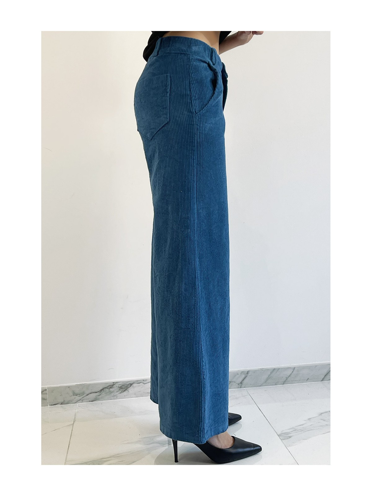 Pantalon palazzo bleu  en velours avec poches. Pantalon femme fashion - 3
