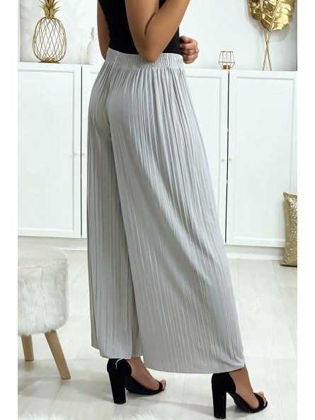 Pantalon palazzo plissé en gris. Mode femme - 4