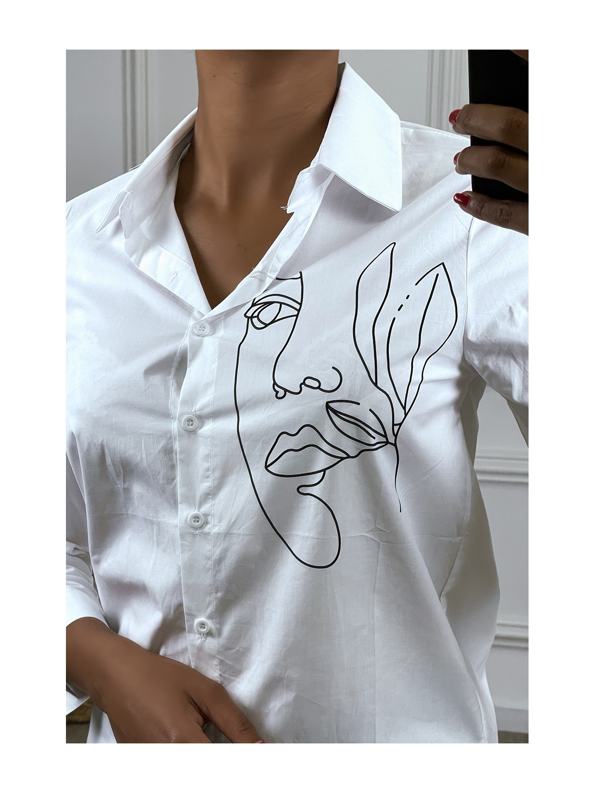 Chemise blanche avec dessin de visage en noir, à manches longues - 2