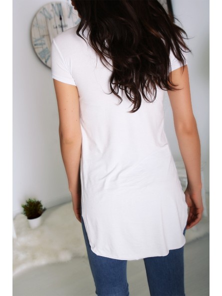 T-shirt blanc avec écriture PARFAITE à l'avant et plus longue derrière - 2