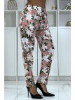Pantalon fluide rose à motif floral B-10 - 2