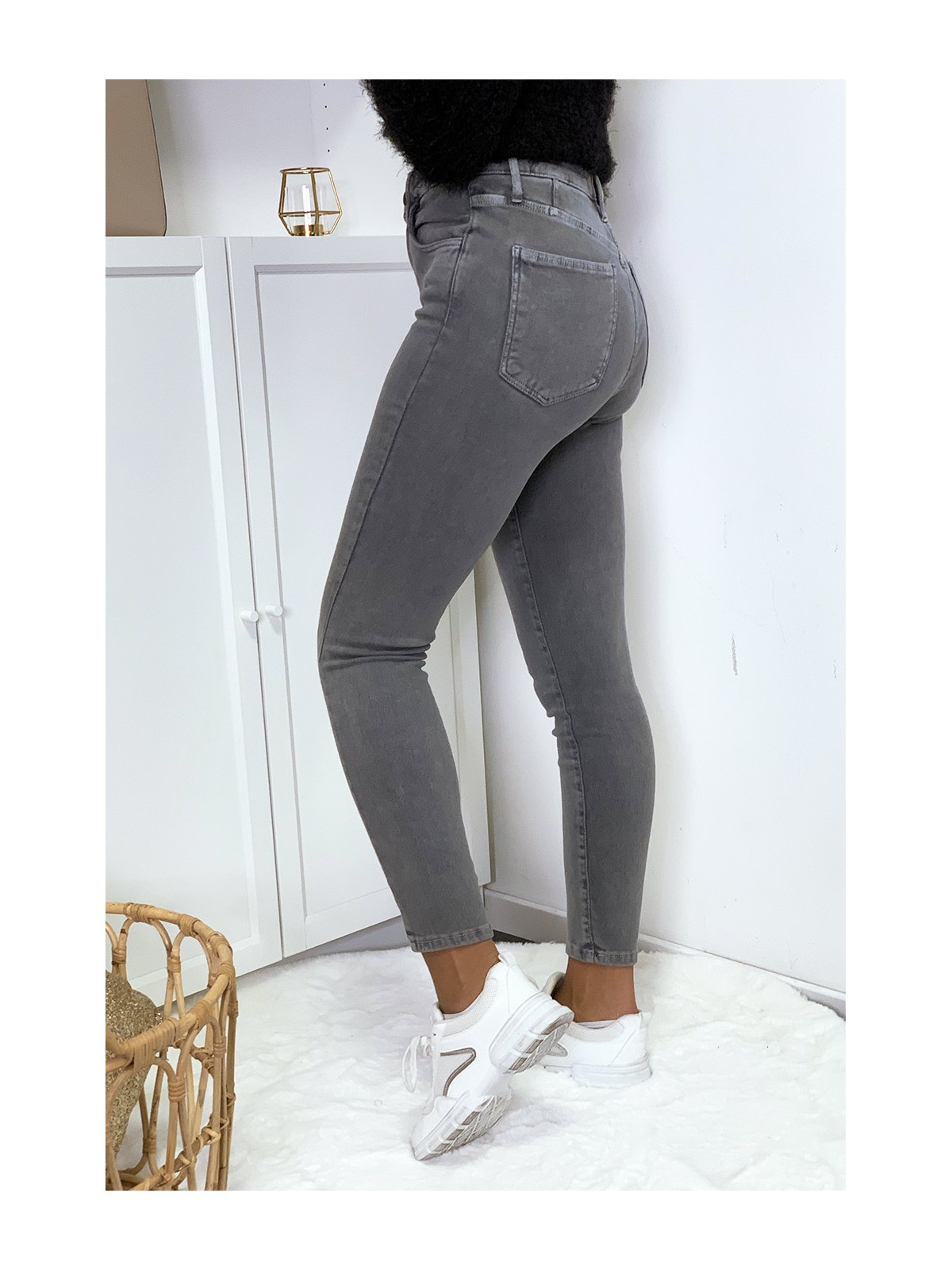 Jeans gris en taille haute très extensible avec poches - 5