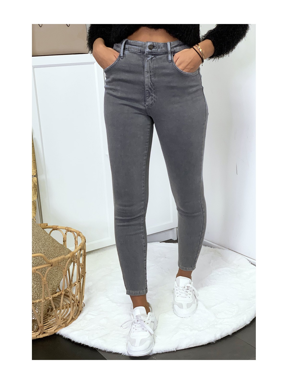 Jeans gris en taille haute très extensible avec poches - 7