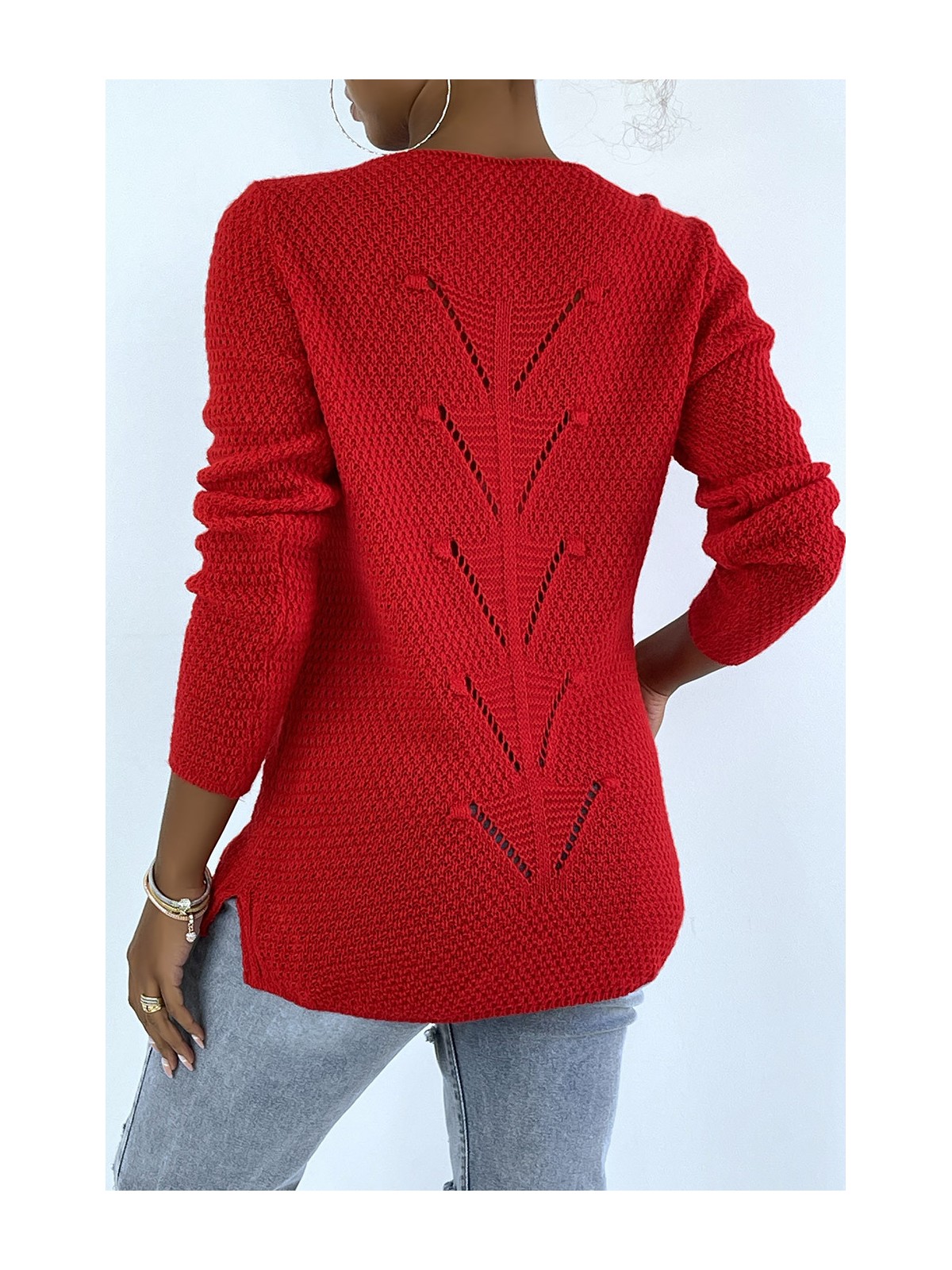 Pull rouge composé de laine tressé à l'arrière - 4