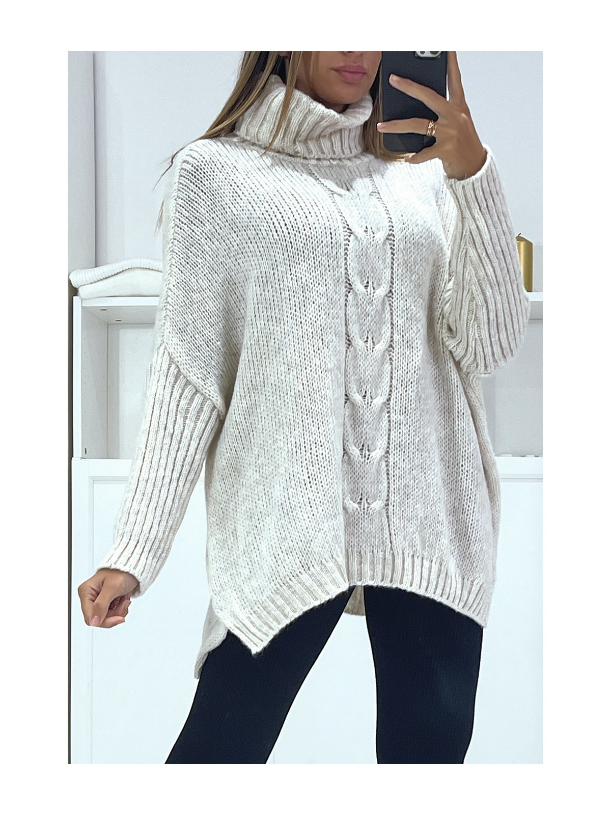 Pull beige over size col roulé avec coupe ample - 1
