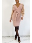 Robe pull cache-coeur rose très élégante à manches en dentelle - 5