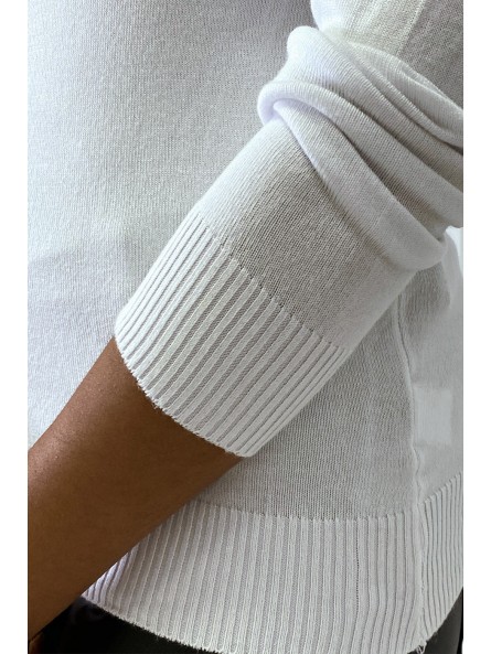 Pull blanc col rond en maille tricot très extensible et très doux - 1