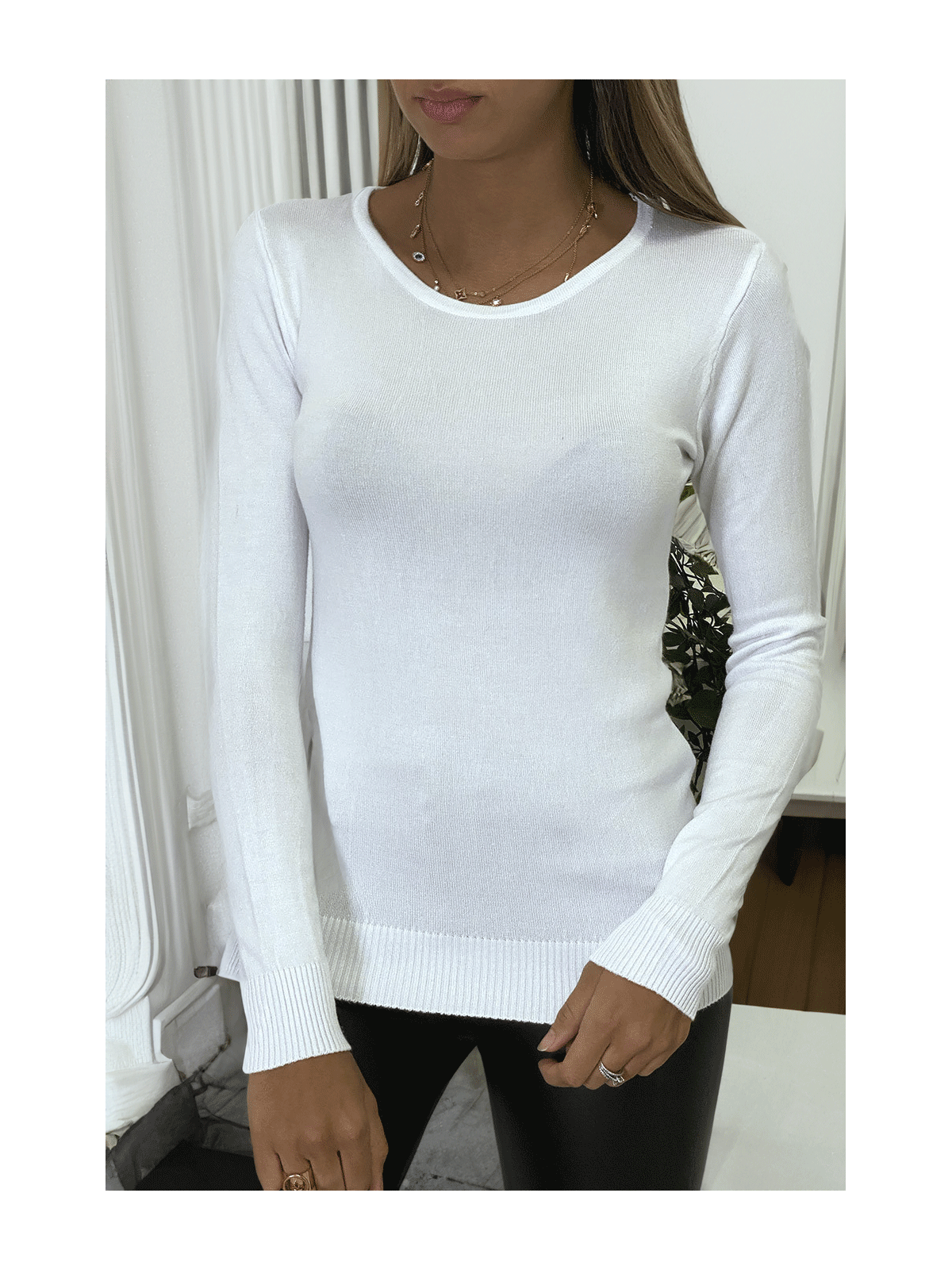 Pull blanc col rond en maille tricot très extensible et très doux - 5