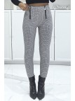 Pantalon slim extensible à motif à carreaux bordeaux et double zip - 2