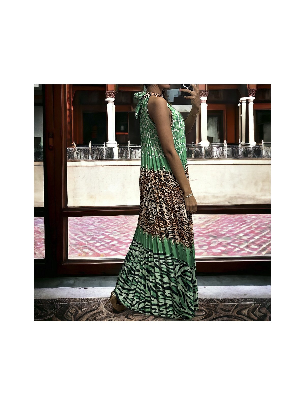 Longue robe plissé vert avec motif léopard - 1