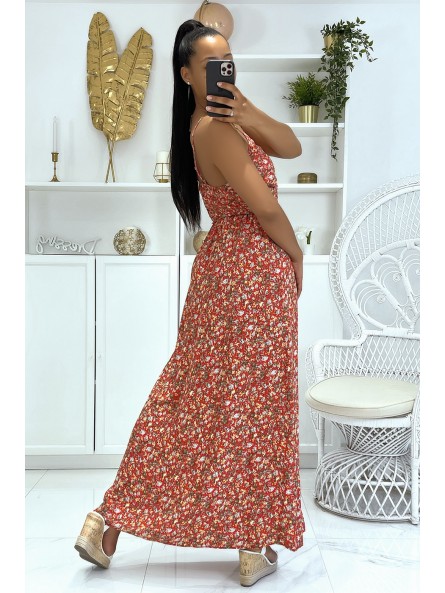 Longue robe à bretelle motif floral à dominance rouge - 3