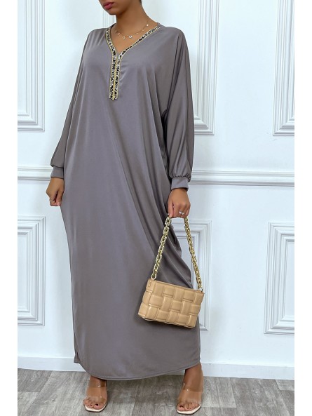 Abaya taupe à encolure de strass et manches longues - 2
