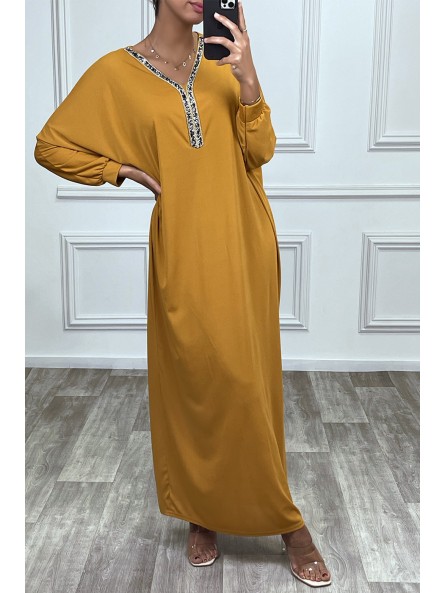 Abaya moutarde à encolure de strass et manches longues - 10