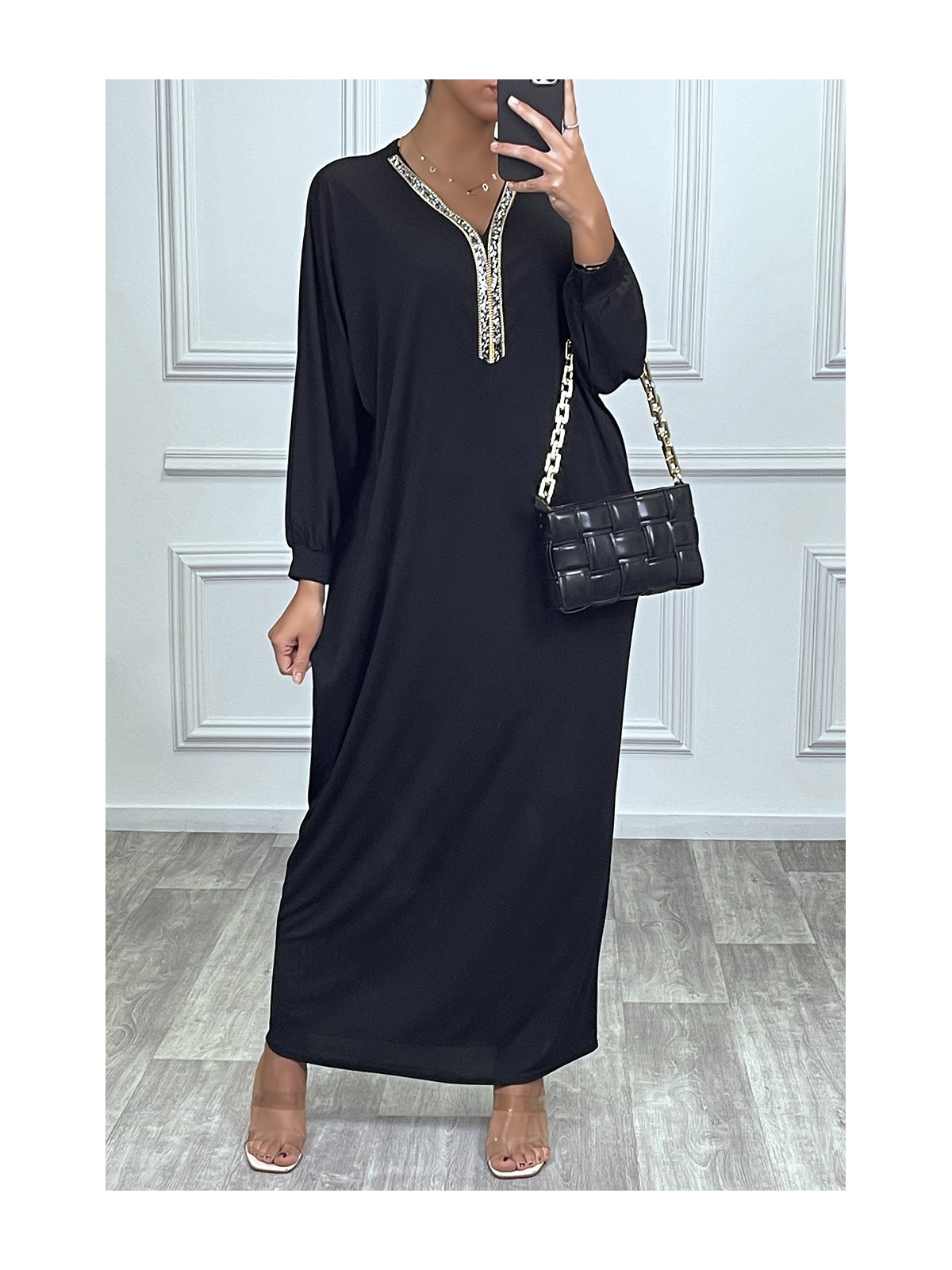 Abaya noire à encolure de strass et manches longues - 8