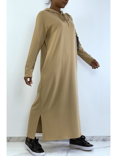 Longue robe sweat abaya camel à capuche - 4