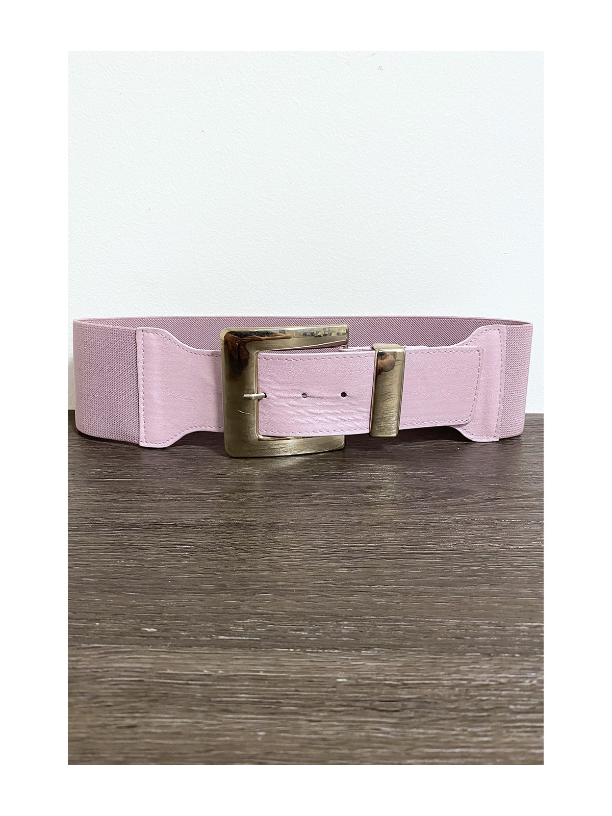 Grosse ceinture lila avec boucle argenté et élastique à la taille - 1