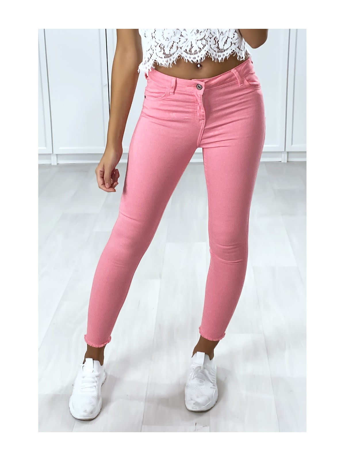 Jeans slim rose avec poches - 1