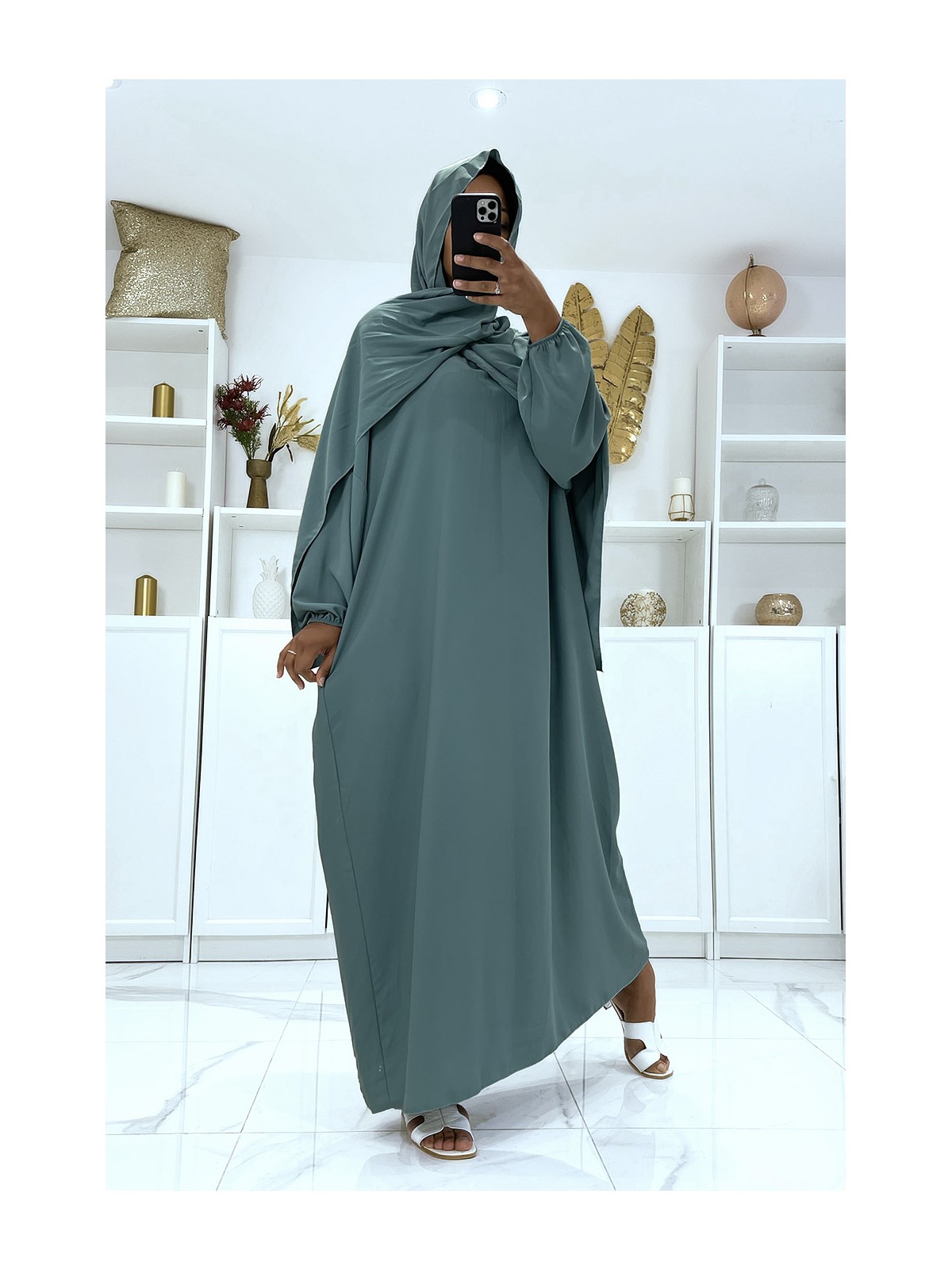 Abaya verte avec voile intégré pas chère couleur vitaminée - 1