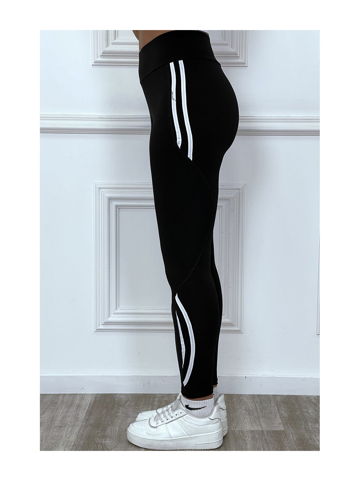 Legging fitness noir avec bandes blanches - 10