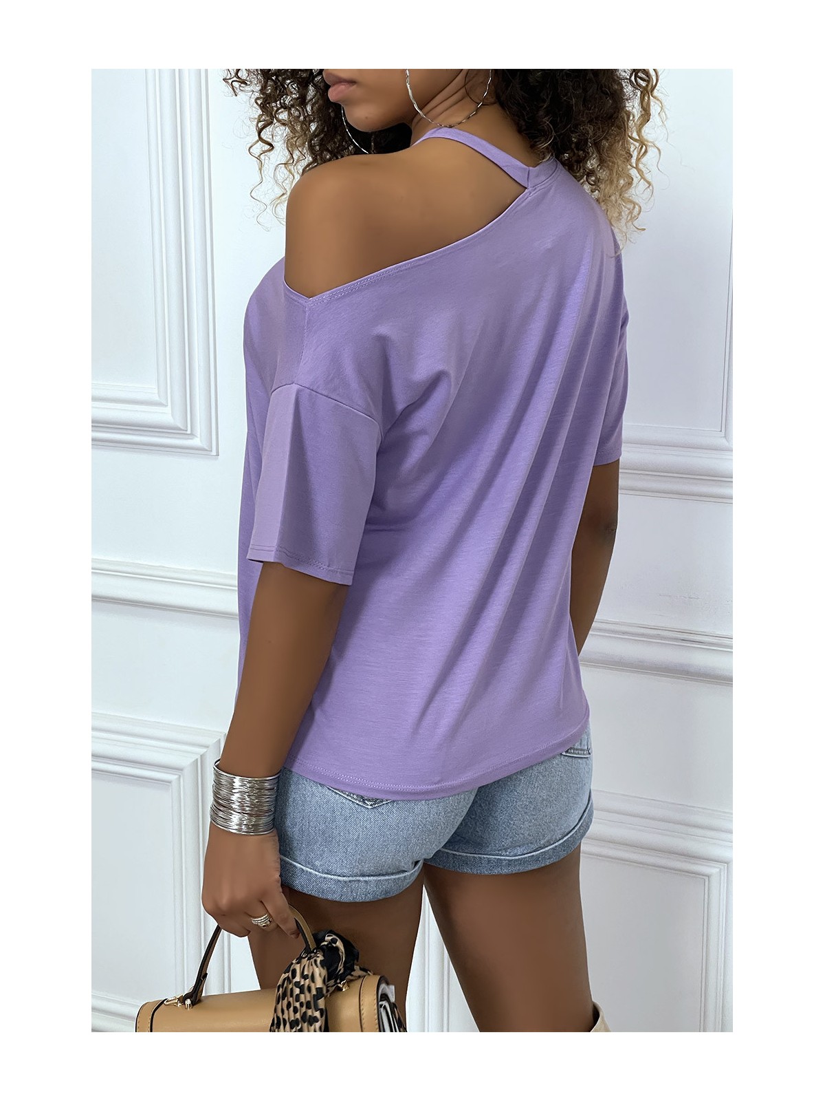 Tee-shirt lila avec epaule denudé - 6