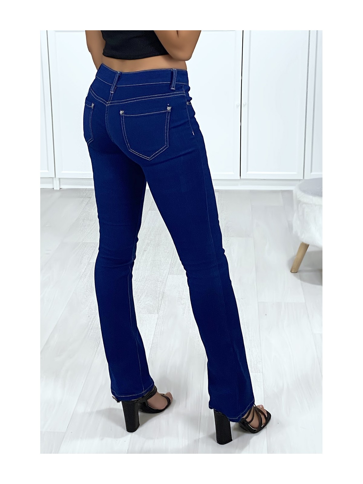 Jeans bleu brute patte d'eph avec 5 poches - 4