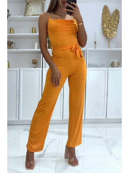 Combinaison pantalon orange à bretelles en chaines dorées et ceinture à la taille - 1