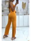 Combinaison pantalon orange à bretelles en chaines dorées et ceinture à la taille - 4