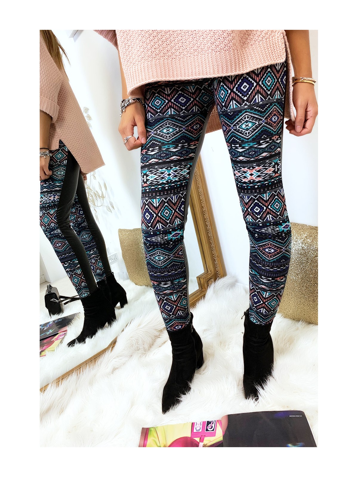 Leggings d'hiver coloré en corail et noir, motifs fantaisie et sky derrière. Style fashion. 148-2 - 7
