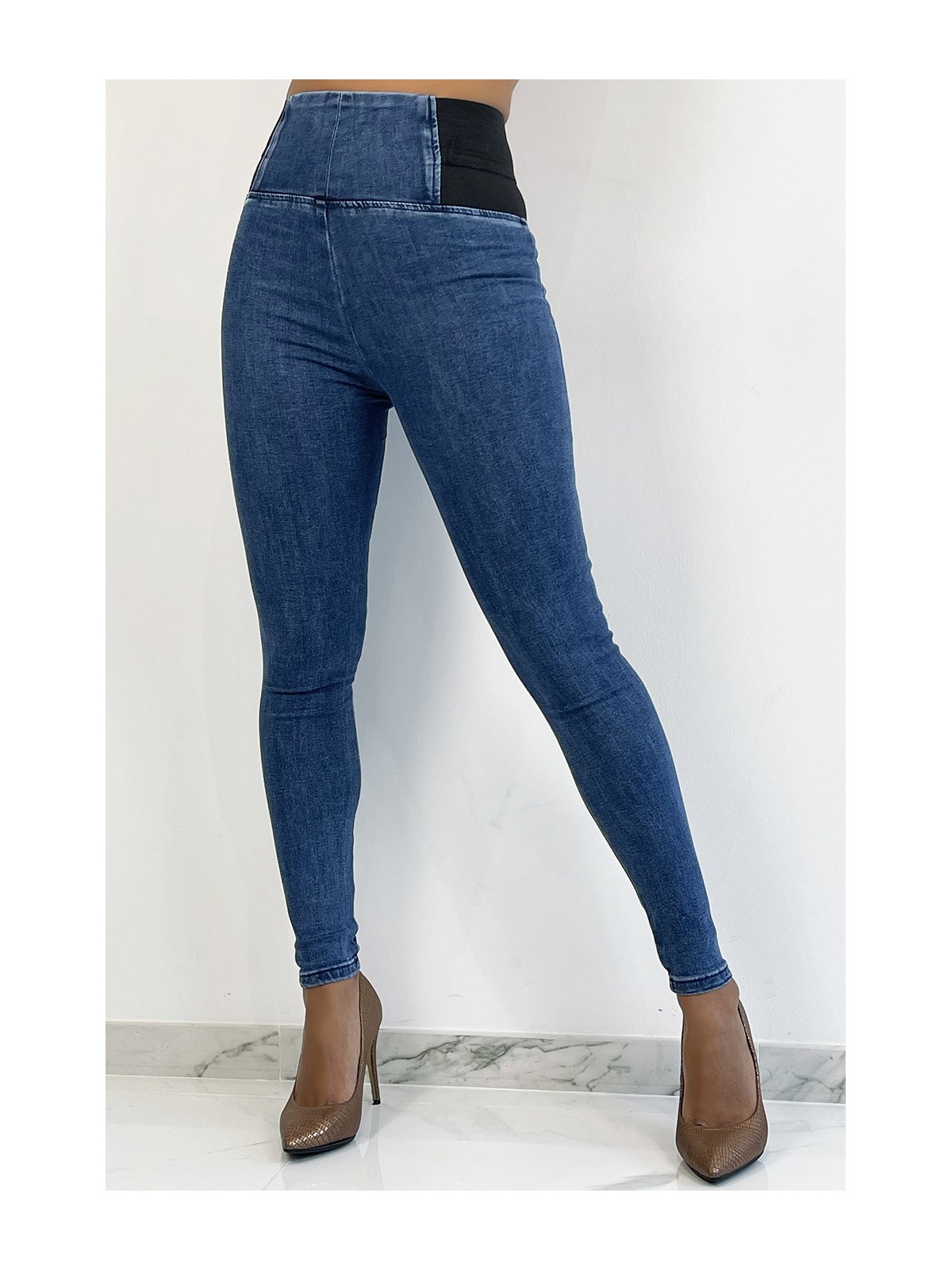 Pantalon jeans bleu taille haute avec élastique à la taille - 2