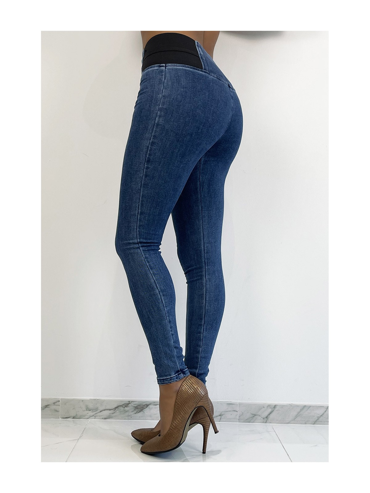 Pantalon jeans bleu taille haute avec élastique à la taille - 3