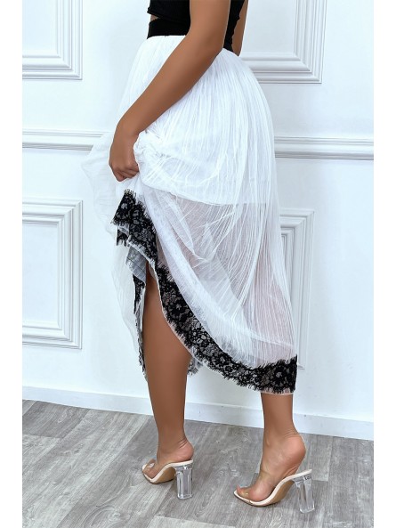 Longue jupe blanche en voile plissé et doublé avec dentelle noire - 6