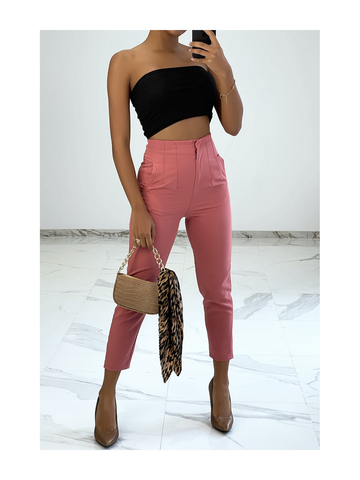 Pantalon à pinces rose style tailleur très chic - 1
